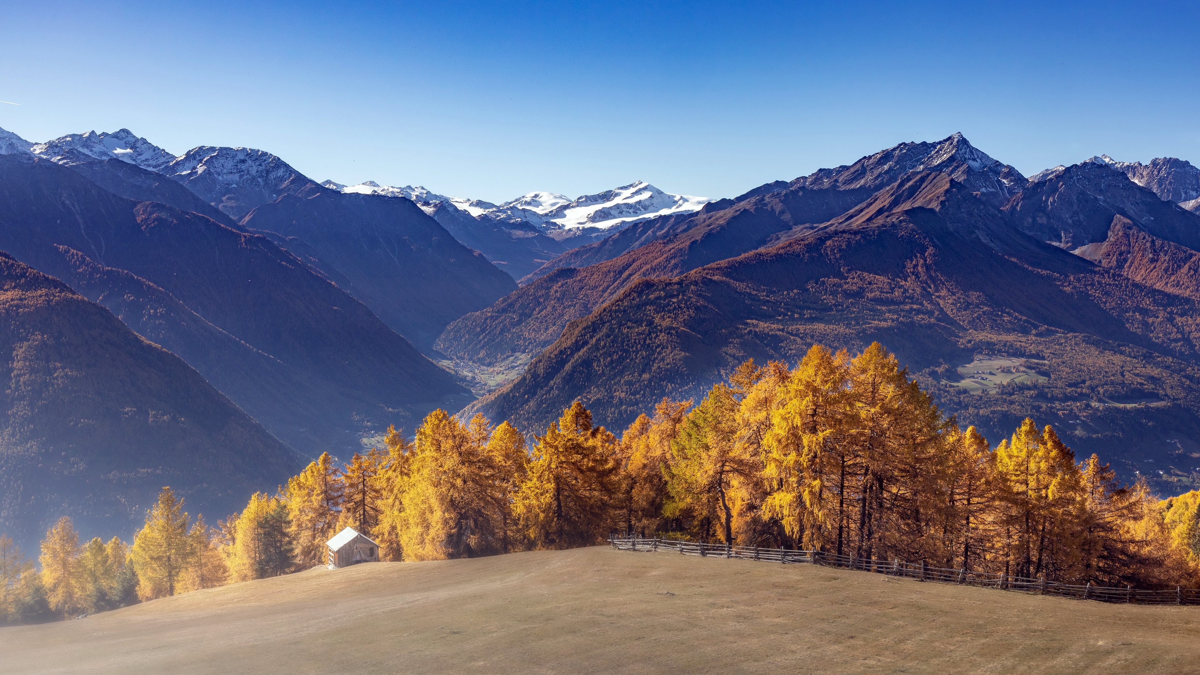 Free download Autumn Nature Outdoor Landscape Mountains 4K Wallpaper, Wallpaper(s) website provided.