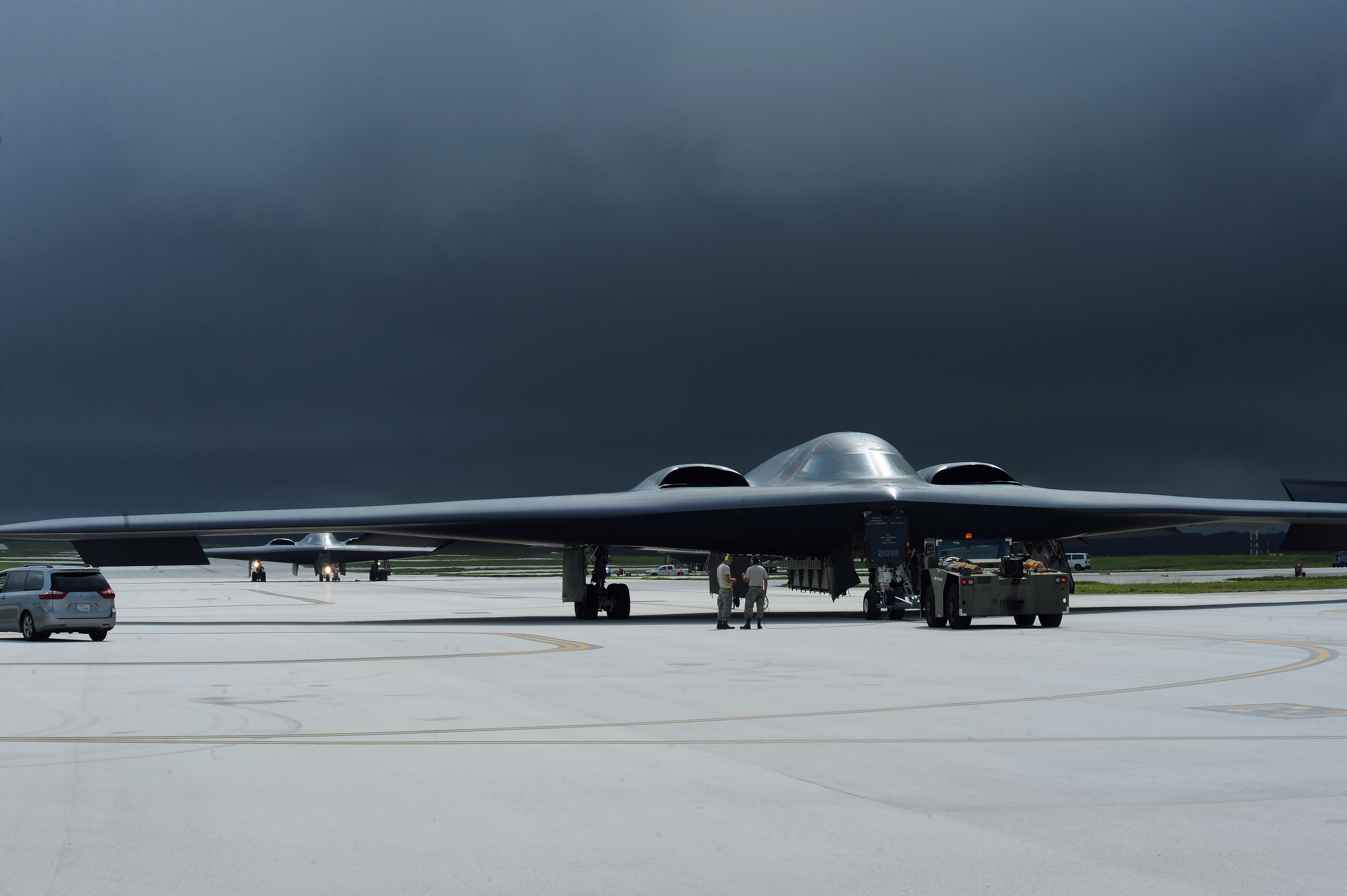 Free download Stealth bomber aircraft base military uniform air force vehicle aircraft storm cloud 4K wallpaper, Wallpaper(s)
