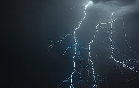 Free download Cloud Lightning Long Night Nature Storm Sky Simple Background Minimalism Photography 4K Wallpaper, Wallpaper(s) website provided.