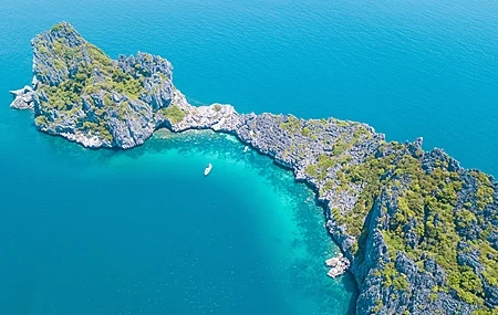 Free download Photography Island Yacht Ocean Nature Water Rock Trees 4K Wallpaper, Wallpaper(s) website provided.