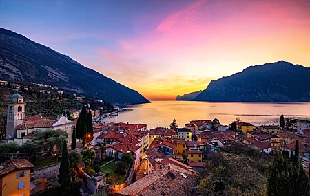 Free download nature landscape town mountains sky cloud water sunset apartment house building pier 4K wallpaper, Wallpaper(s) website provided.