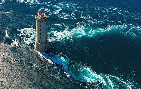 Free download Tower Lighthouse Sea Wave Nature Blue Coastline 4K Wallpaper, Wallpaper(s) website provided.