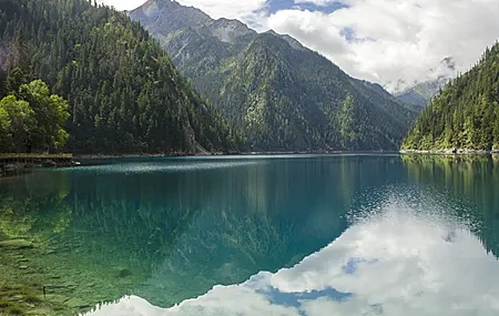 Free download Lake Forest Mountain Cloud 4K Wallpaper, Wallpaper(s) website provided.