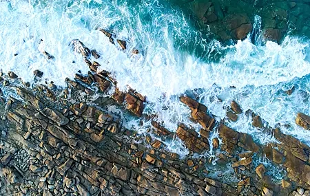 Free download sea ​​rock nature water wave coast 4K wallpaper, Wallpaper(s) website provided.