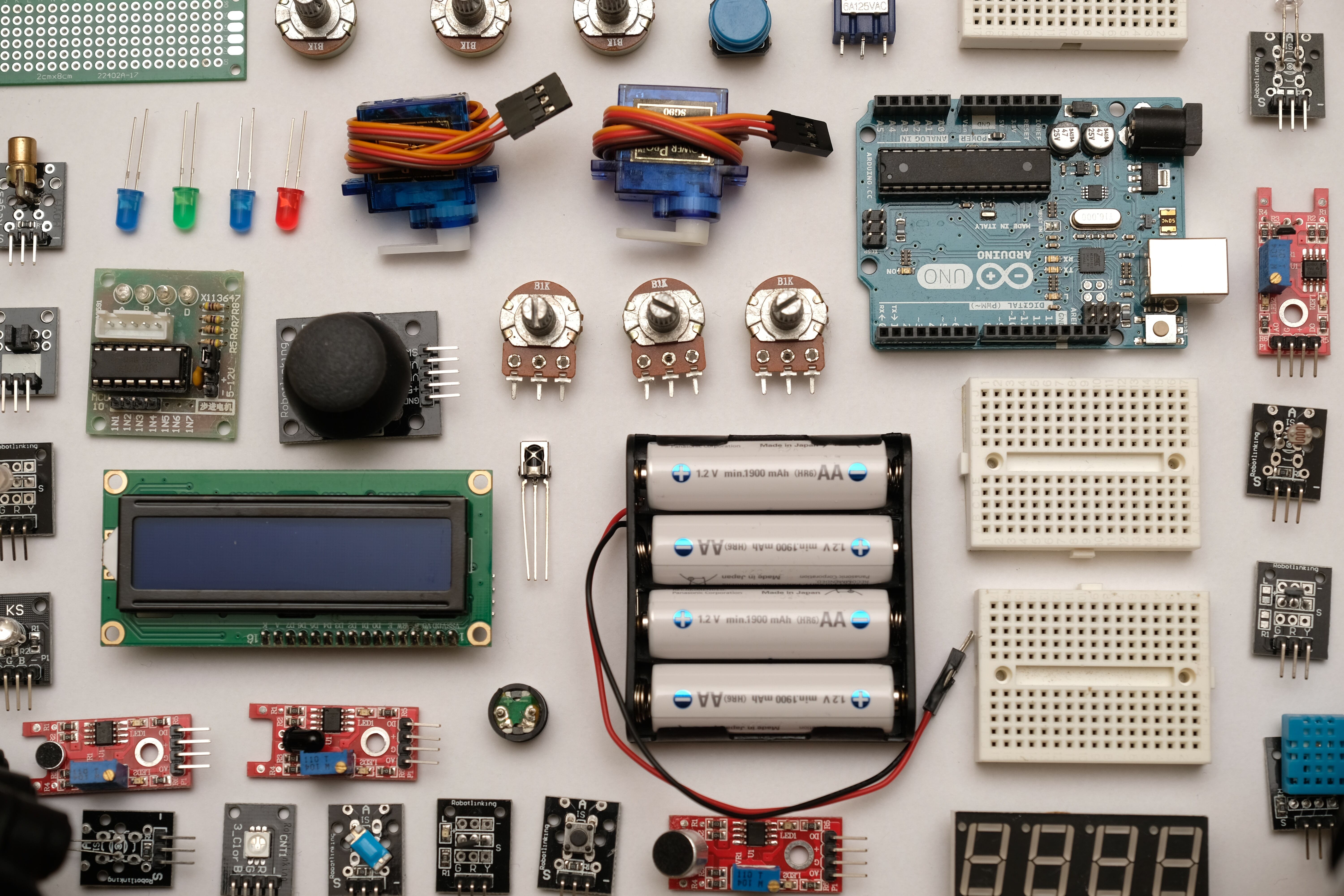 Free download Tablet circuit board electronic battery hardware chip CPU computer wallpaper 4K wallpaper, Wallpaper(s) website provided.