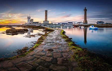 Free download sea ​​coast stone path rock sky lighthouse architecture cloud landscape water moss sunset sunset glow 4K wallpaper, Wallpaper & 7wallpaper