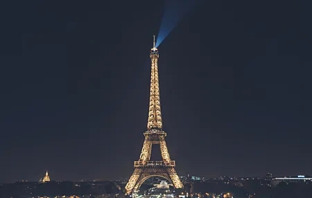 Free download Eiffel Tower Night Night Sky Cityscape France Europe Landmark Computer Wallpaper 4K Wallpaper, Wallpaper & 7wallpaper