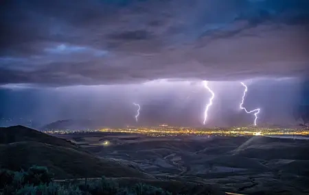 Free download Scenery Night Rock Nature Storm Clouds Sky Mountains Lightning Computer Wallpaper 4K Wallpaper, Wallpaper(s) website provided.