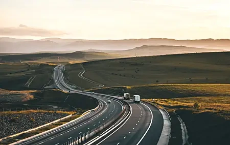 Free download Landscape Road Hills Car Highway Asphalt Mist Sunshine Field Truck Long Road Computer Wallpaper 4K Wallpaper, Wallpaper(s) website provided.