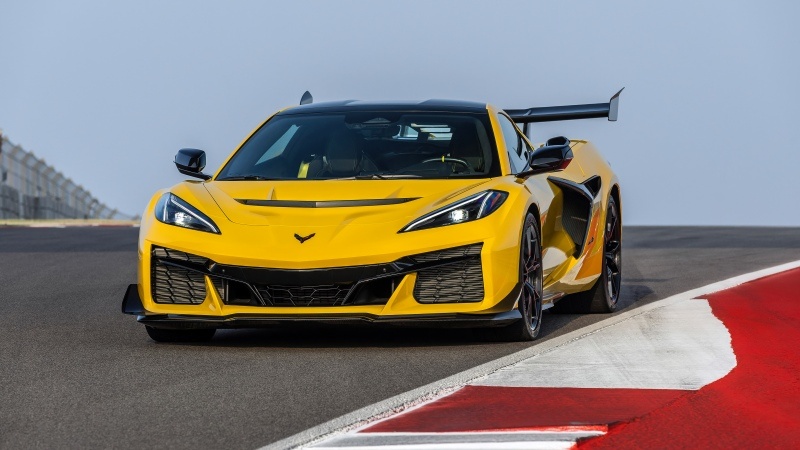 Free download Chevrolet Corvette ZR1 Coupe ZTK Package 2025 Sports cars Race track Chevrolet Corvette ZR1, Wallpaper(s) website provided.