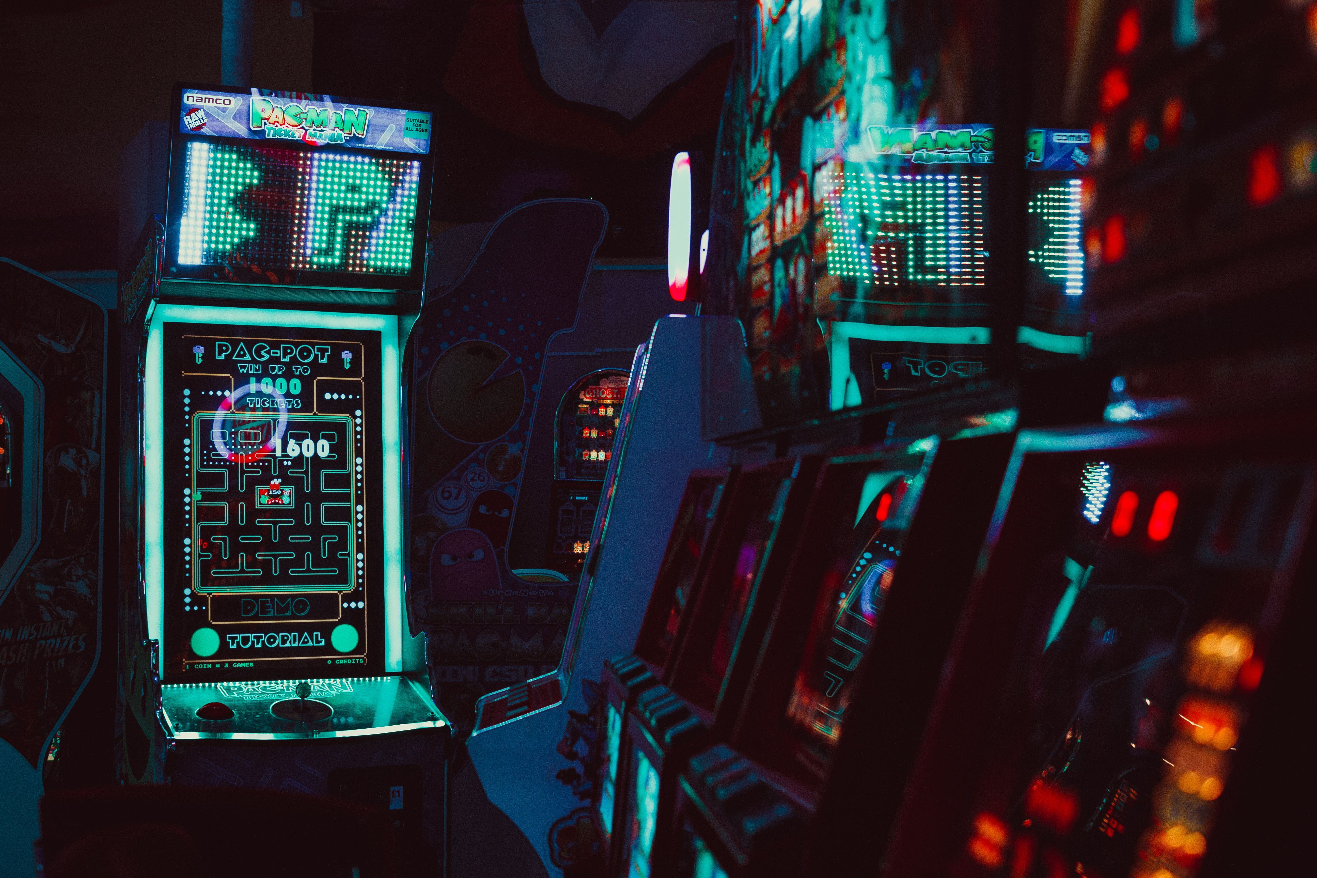 Free download Arcade Retro Games Game Console Computer Pac-Man Photography 4K Wallpaper, Wallpaper(s) website provided.