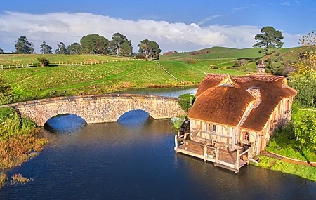 Free download Photography Landscape New Zealand Nature Water Bridge House Tree Fresh Healing Computer Wallpaper 4K Wallpaper, Wallpaper(s) website provided.