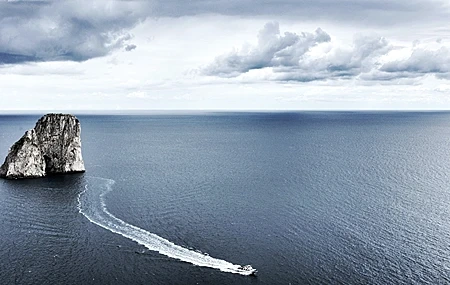 Free download boat rock formation sea clouds waves computer wallpaper 4K wallpaper, Wallpaper(s)