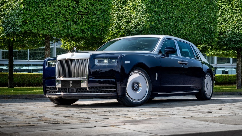 Free download Rolls-Royce Phantom Extended Chinese Mural Art 2025 5K Rolls-Royce Phantom Extended, Wallpaper & 7wallpaper